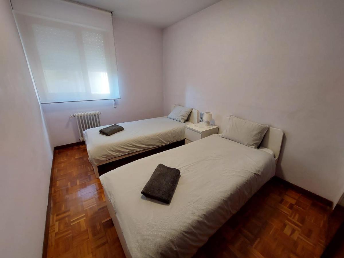 Апартаменты Piso Sencillo Y Acogedor Con Parking Gratuito Бараньяйн Экстерьер фото